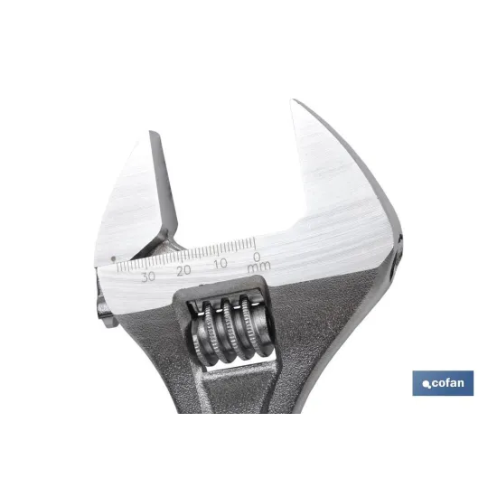 LLAVE AJUSTABLE MOLETA CENTRAL 24