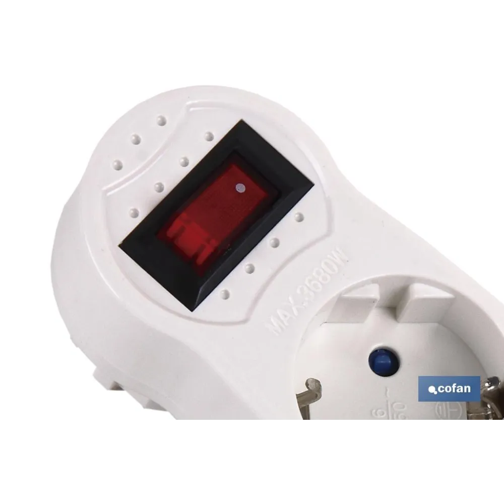 ADAPTADOR 3 VIAS FRONTAL SCHUKO CON INTERRUPTOR (3.500w)