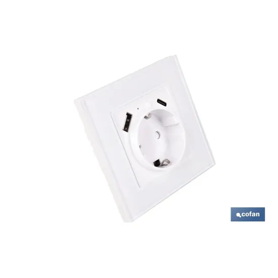 BASE ENCHUFE CON PUERTO USB Y TIPO C WIFI