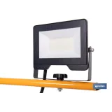 TRÍPODE TELESCÓPICO CON 2 PROYECTORES LED 2 X 20 W 6500 K 1,4 M