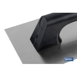 LLANA MODELO RECTANGULAR MANGO PLÁSTICO 300x150x0,7 mm