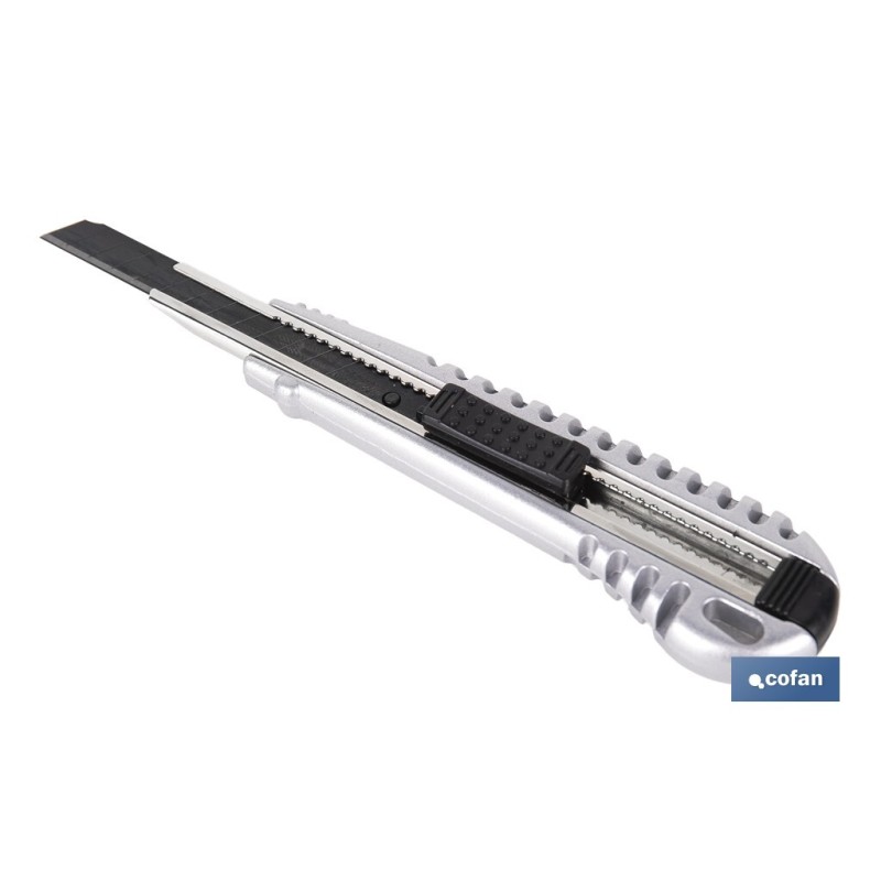 CÚTER DE ALUMINIO 9 MM