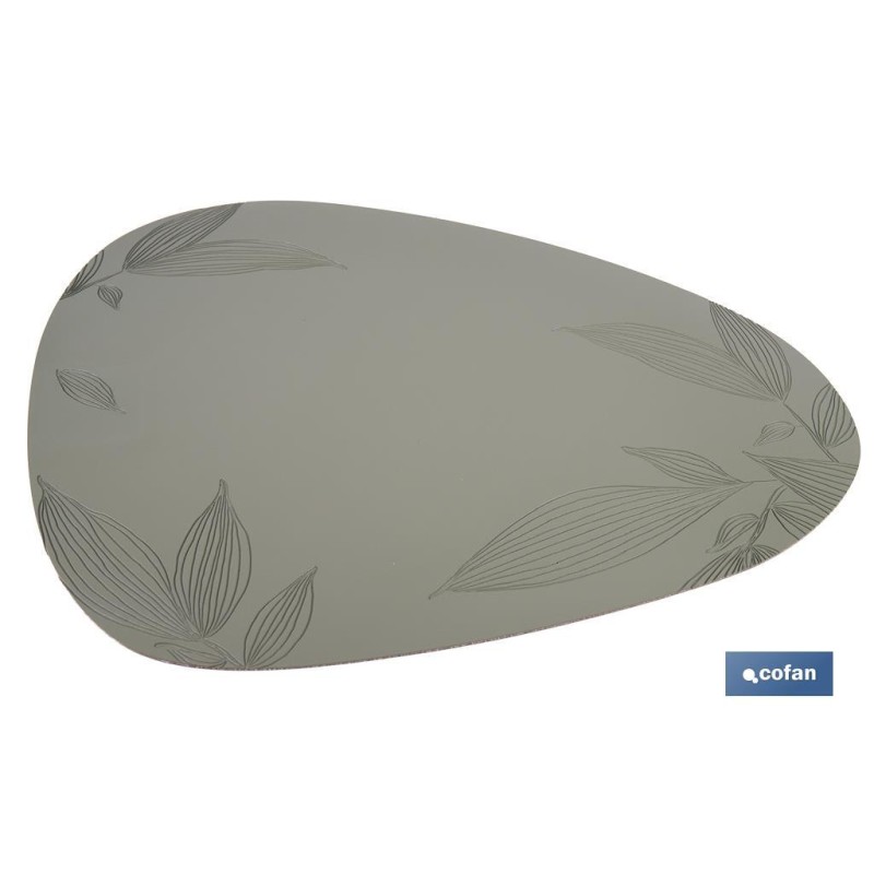 BAJOPLATO FORMA TRIANGULAR DE COLOR VERDE CLARO  ESTAMPADO  MEDIDA 45 X 36 CM