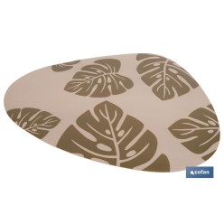 BAJOPLATO FORMA TRIANGULAR DE COLOR MARRON CLARO  ESTAMPADO  MEDIDA 45 X 36 CM