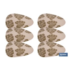 BAJOPLATO FORMA TRIANGULAR DE COLOR MARRON CLARO  ESTAMPADO  MEDIDA 45 X 36 CM