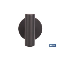 PERCHA NEGRA MATE DE ACERO CON DISEÑO REDONDO GAMA RIBEIRA 5 X 5 X 6 CM