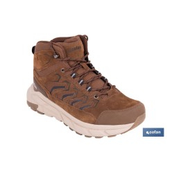 BOTA DE TREKKING MARRÓN MODELO SARDINERO TALLA 45