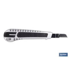 CÚTER DE ALUMINIO 9 MM