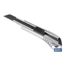 CÚTER DE ALUMINIO 18 MM