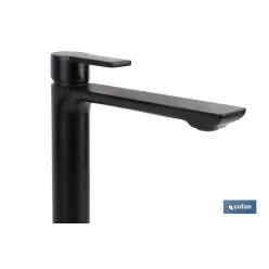 GRIFO ALTO MONOMANDO PARA LAVABO NEGRO MATE MODELO KERCH  25mm