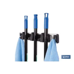 ORGANIZADOR DE ESCOBAS CON 3 ESPACIOS AJUSTABLES  Y 4 GANCHOS