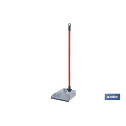 RECOGEDOR METÁLICO GALVANIZADO CON GOMA Y MANGO 83 X 24 CM