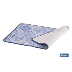 FELPUDO CON ESTAMPADO DIGITAL AZUL 50 x 70 CM