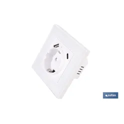 BASE ENCHUFE CON PUERTO USB Y TIPO C WIFI