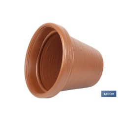 MACETA RAYADA COLOR TERRACOTA PE Ø 390 X 339 MM 22,5 L VENTA UNITARIA