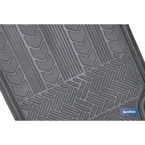 JUEGO DE ALFOMBRILLAS DE PVC PARA AUTOMÓVIL 4 UDS.