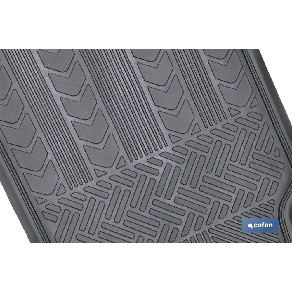 JUEGO DE ALFOMBRILLAS DE PVC PARA AUTOMÓVIL 4 UDS.