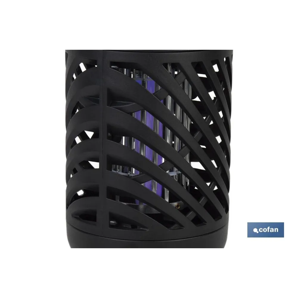 LÁMPARA LED ANTIINSECTOS 5 W 60 M2