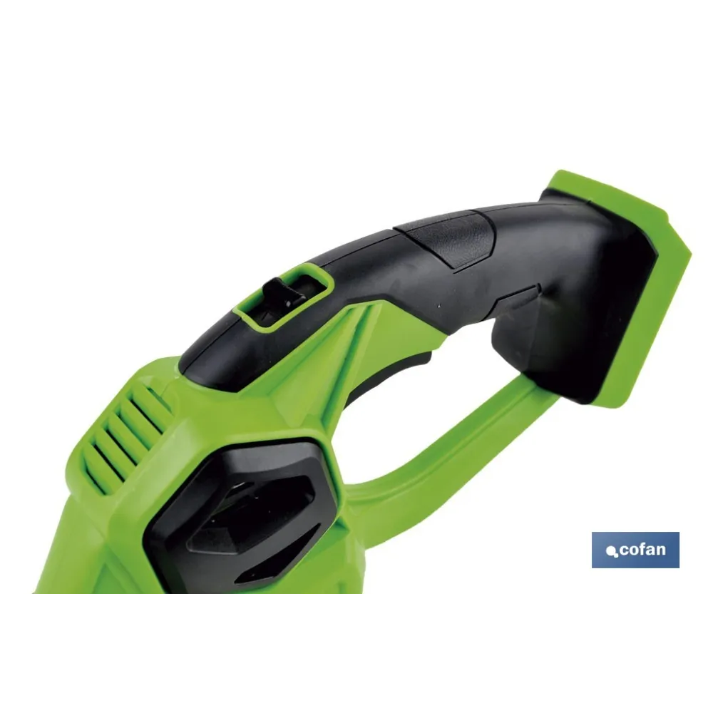 KIT CORTASETOS DE MANO EXTENSIÓN Y RUEDAS A BATERIA LI-ION 18V 1200 RPM