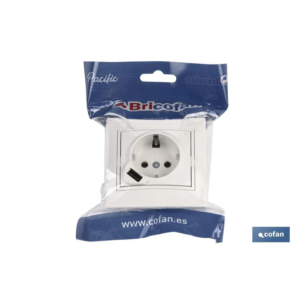 BASE ENCHUFE USB MONOBLOC MODELO PACIFIC 2P+T CON OBTURADOR 16A 250V 2.1A 5V
