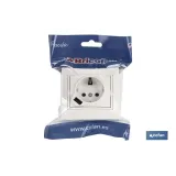 BASE ENCHUFE USB MONOBLOC MODELO PACIFIC 2P+T CON OBTURADOR 16A 250V 2.1A 5V