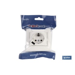 BASE ENCHUFE USB MONOBLOC MODELO PACIFIC 2P+T CON OBTURADOR 16A 250V 2.1A 5V