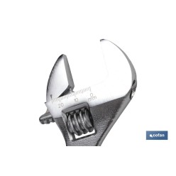 LLAVE AJUSTABLE MOLETA CENTRAL COMFORT 8