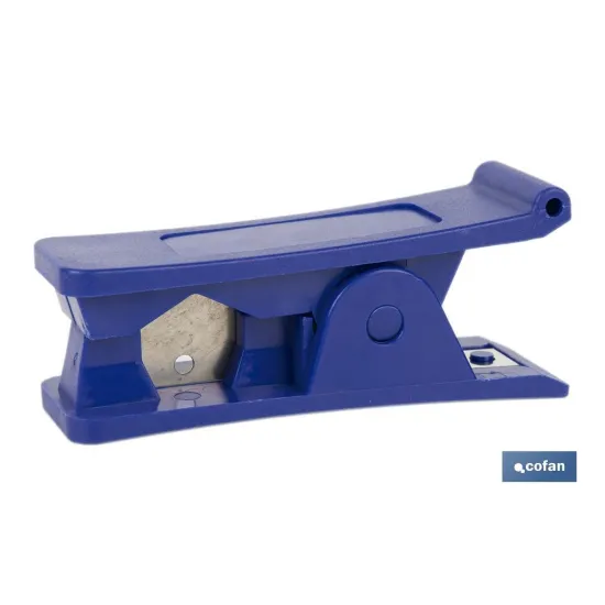 Comprar CORTATUBO DE PLASTICO (PACK: 1 UDS) Cofan | almacendeferreteriacor.es
