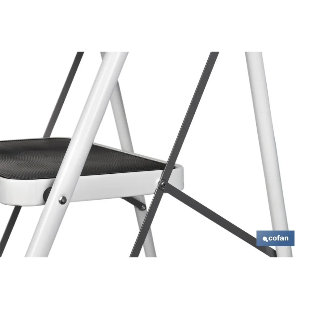 Comprar ESCALERA DOMÉSTICA ACERO 3 PELDAÑOS Cofan | almacendeferreteriacor.es