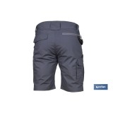 BERMUDAS DE TRABAJO FRIGG ELASTANO 215 G/M2 GRIS OSCURO CON DETALLES NEGROS TALLA 42