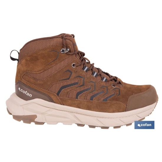 BOTA DE TREKKING MARRÓN MODELO SARDINERO TALLA 41