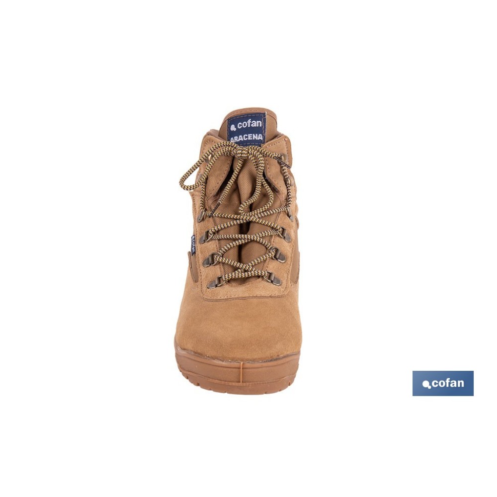 BOTA DE TREKKING NATURAL MODELO ARACENA TALLA 44