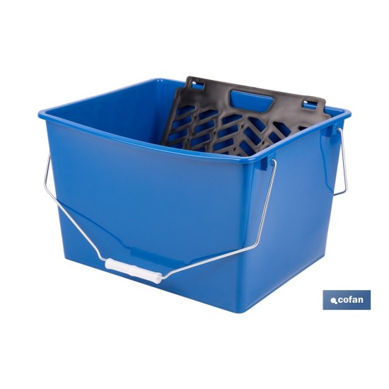 CUBETA 16 L. AZUL CON REJILLA 2 ASAS