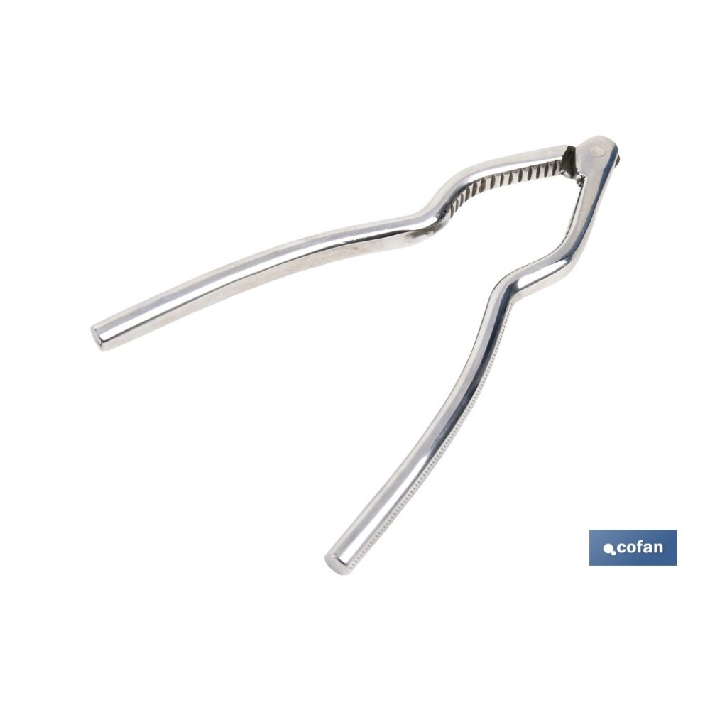 CASCANUECES DE ACERO INOXIDABLE 18 CM