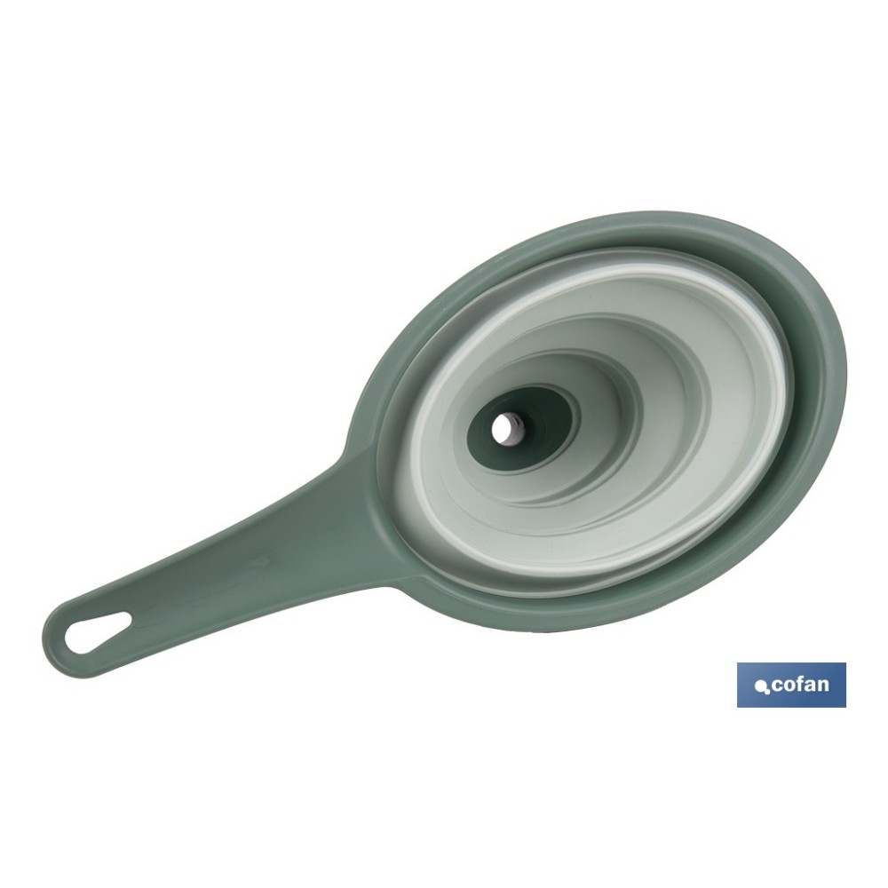 PACK DE EMBUDO Y COLADOR PLEGABLE VERDES