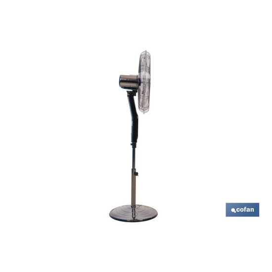 VENTILADOR DE PIE OSCILANTE GRIS PLOMO OSCILANTE CON 3 VELOCIDADES Y TEMPORIZADOR Ø45 CM 70 W