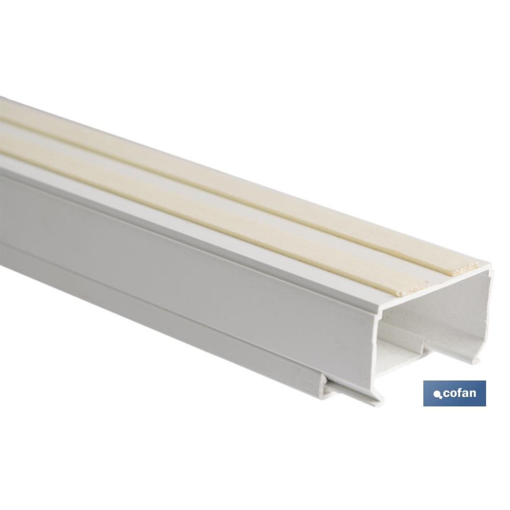 MINICANAL RECTO ADHESIVO 2M 25X25 Venta unitaria