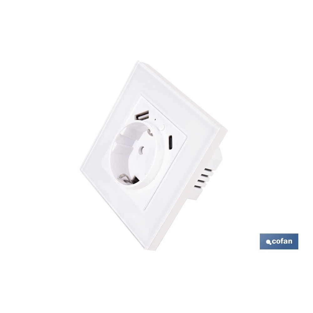 BASE ENCHUFE CON PUERTO USB Y TIPO C WIFI