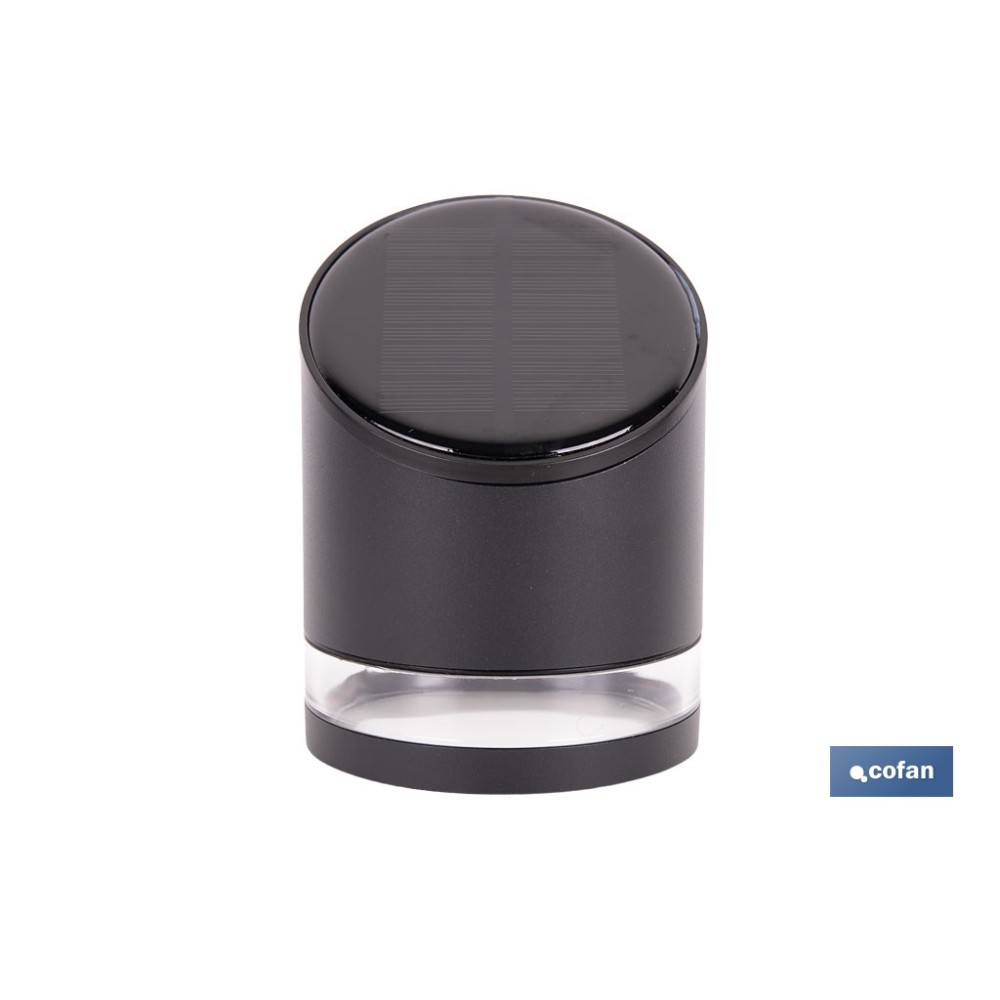APLIQUE LED SOLAR NEGRO CON SENSOR 3,7 V 1,2 Ah IP65 3000 K 120 X 90 X 120 MM