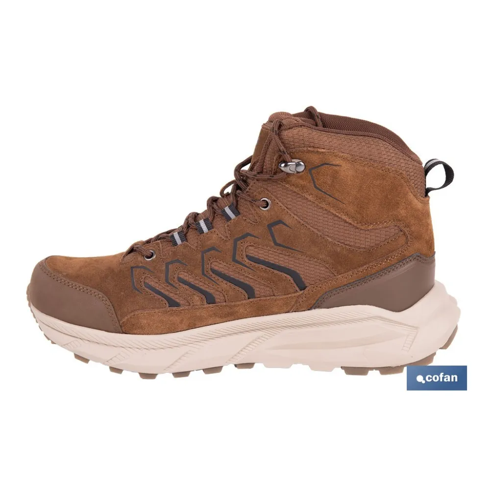 BOTA DE TREKKING MARRÓN MODELO SARDINERO TALLA 40