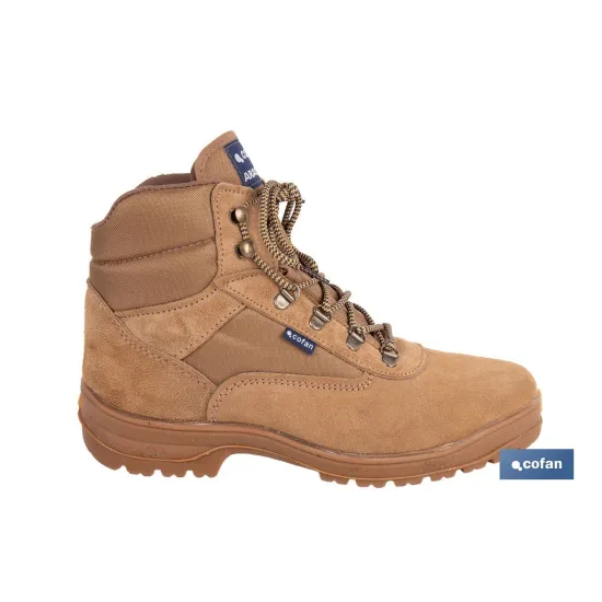 BOTA DE TREKKING NATURAL MODELO ARACENA TALLA 40