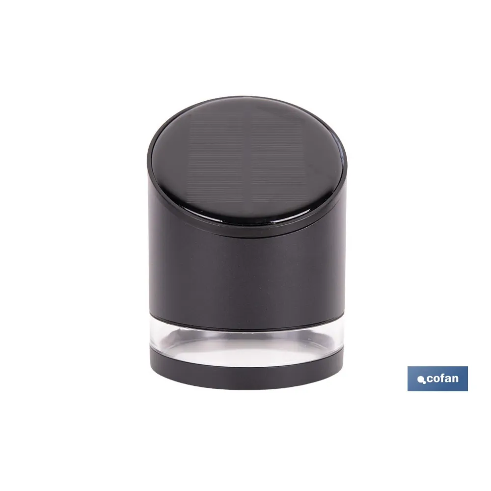 APLIQUE LED SOLAR NEGRO CON SENSOR 3,7 V 1,2 Ah IP65 3000 K 120 X 90 X 120 MM