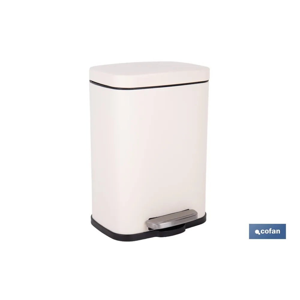 CUBO DE BASURA BEIGE CON PEDAL Y CUBO INTERIOR 5 L 21 X 18,5 X 30 CM
