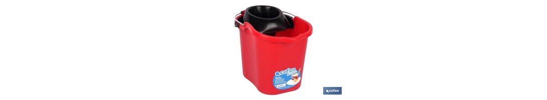 Cubo + escurridor en rojo | Capacidad 16 litros | Con asa metálica y escurridor especial