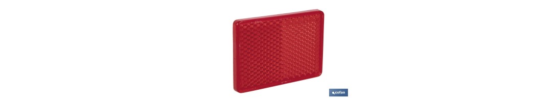 Catadióptrico rectangular adhesivo | Producto homologado | Disponible en 3 colores diferentes | Medidas: 56 x 39 mm
