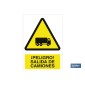 ¡Peligro! salida de camiones