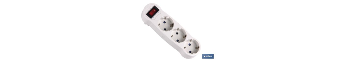 Adaptador triple Frontal Schuko con interruptor | Color Blanco | 16 A - 250 V