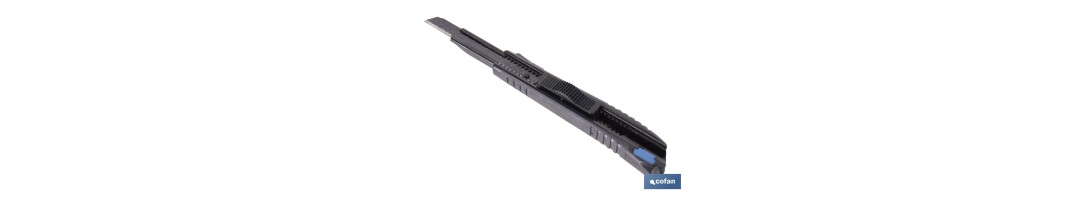Cúter profesional de ABS | Con recubrimiento antideslizante TPR | Hoja negra ultra afilada SK2 | Bloqueo automático | Disponibl