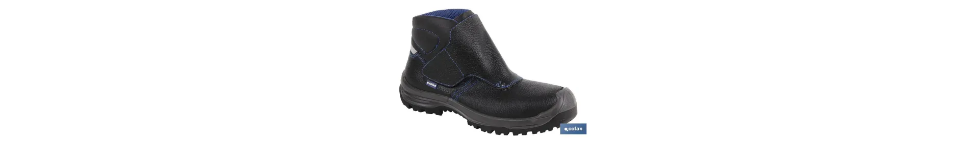 Bota de Piel | Color Negro | Cierre de Velcro | Seguridad S3 | Modelo Urian | Puntera de Carbono Light