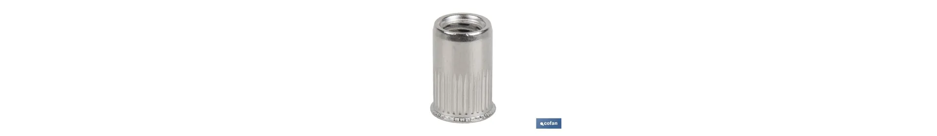 Tuercas remachables ranuradas de cabeza reducida A-2 | Amplia variedad de métricas